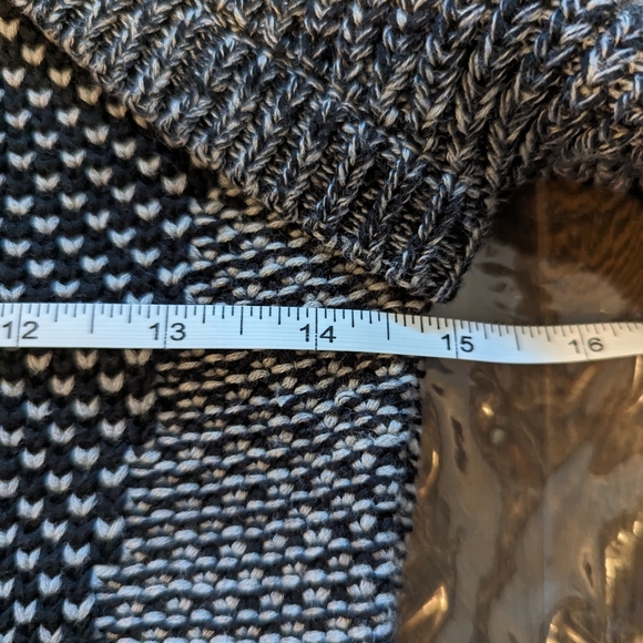 EUC ivivva by Lululemon knit sweater - Picture 6 of 7